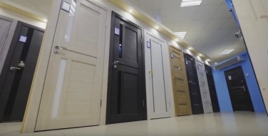 Двери из экошпона в магазине "Дверкин"